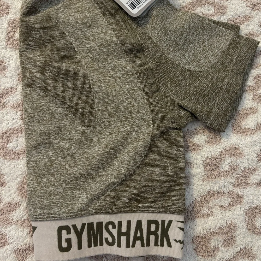 Gymshark Crop Top - Picture 6 of 7